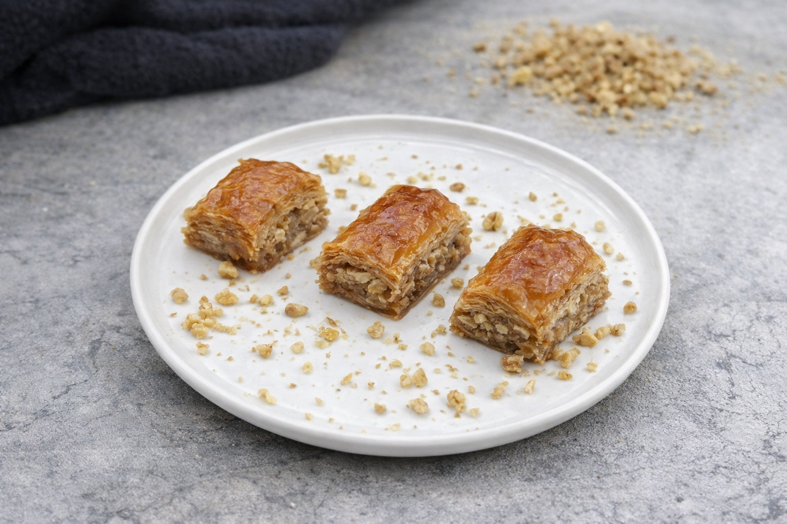 Byh Cevizli Baklava (Porsiyon 3 Adet)